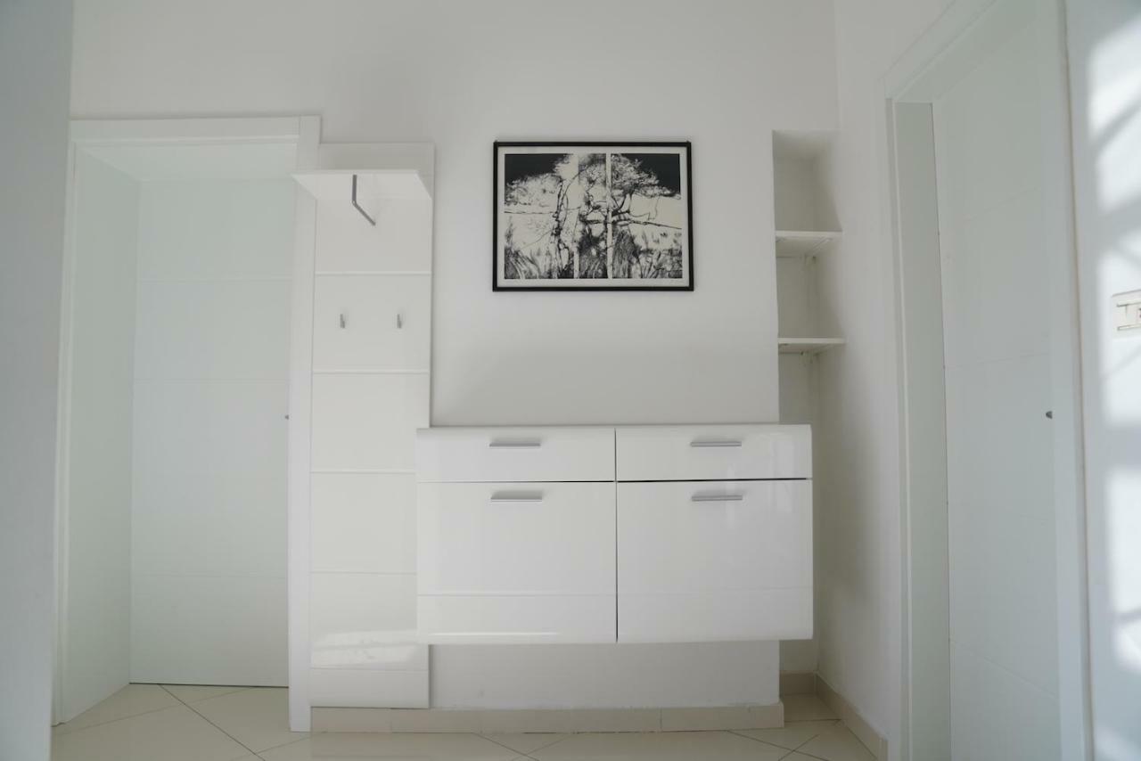 Sesar Apartments Krk - No. 2 Vinko Krk Town Extérieur photo